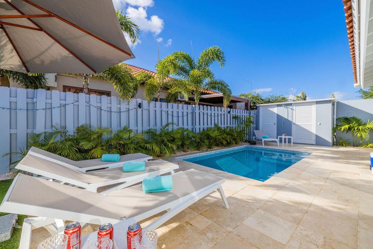 New modern 3BDR/2BA Private Pool