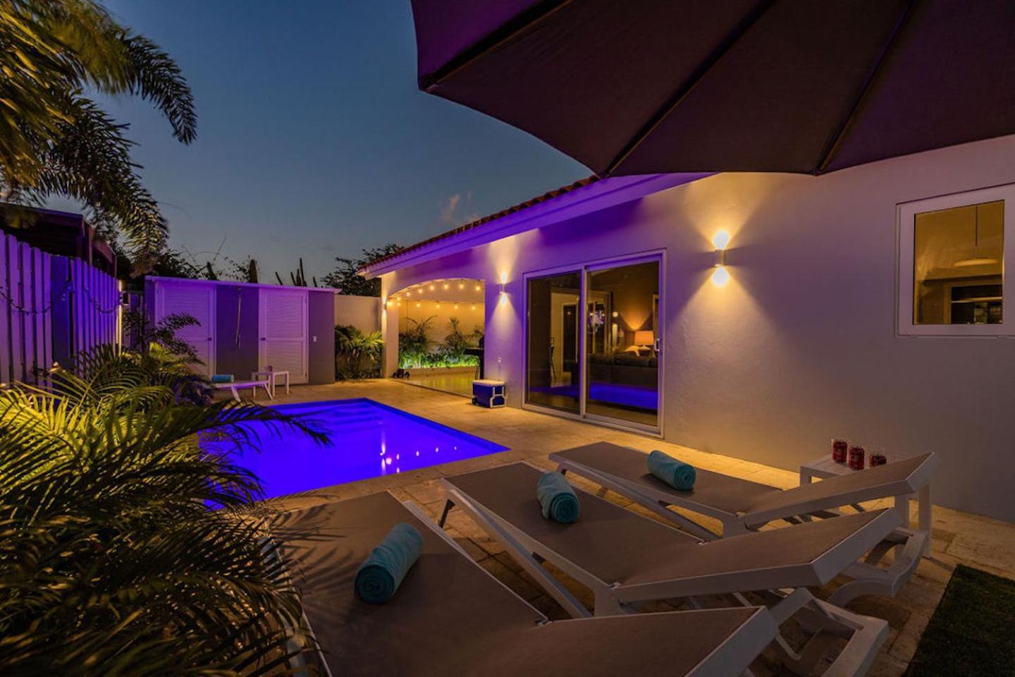 New modern 3BDR/2BA Private Pool