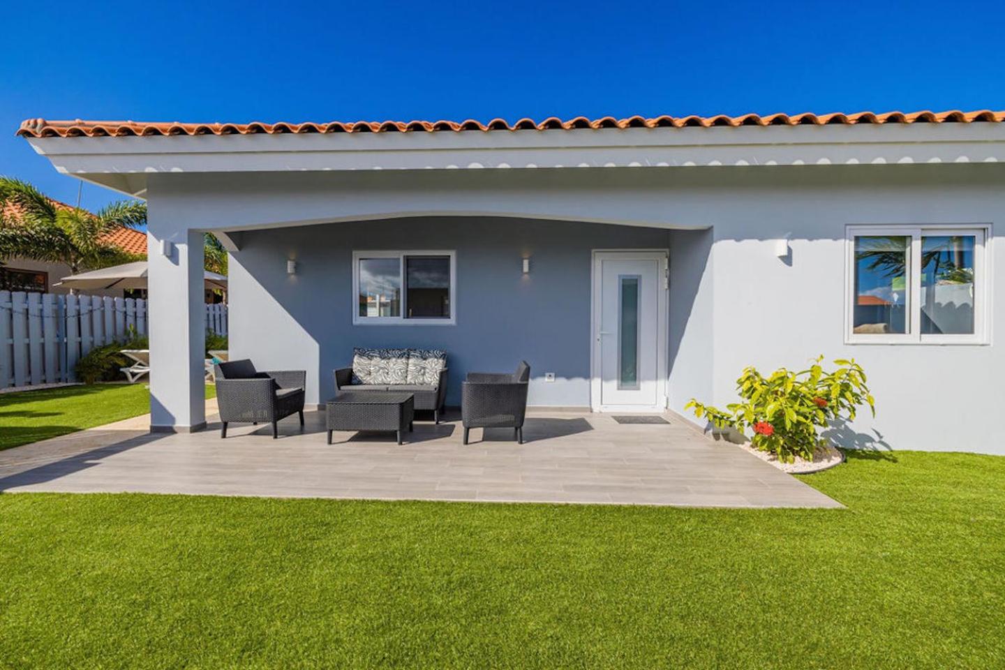 New modern 3BDR/2BA Private Pool