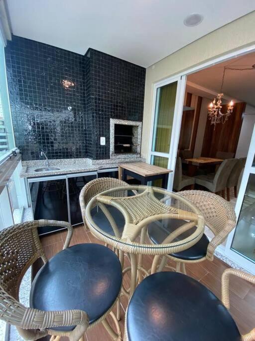 Lindo apartamento aconchegante na quadra do mar