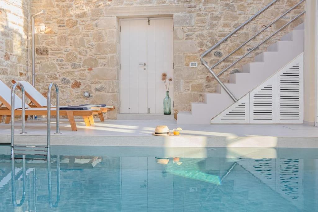 Hippocampo Waterfront Villa