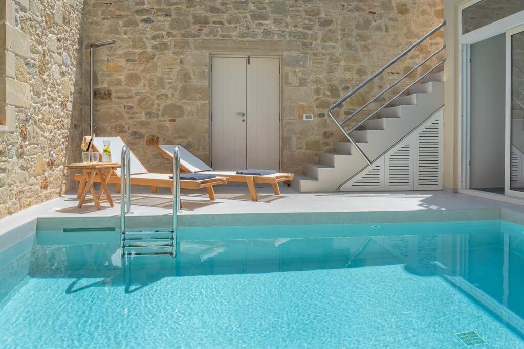 Hippocampo Waterfront Villa