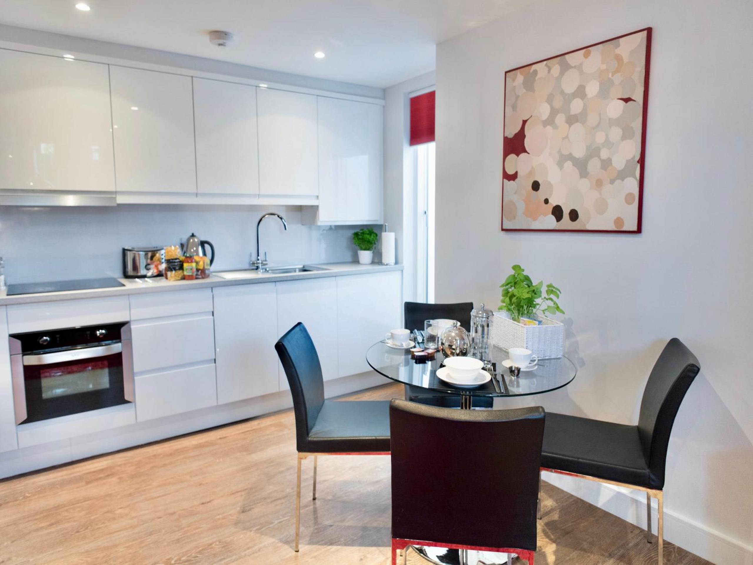 Your Space Apartments - Jubilee House view 2