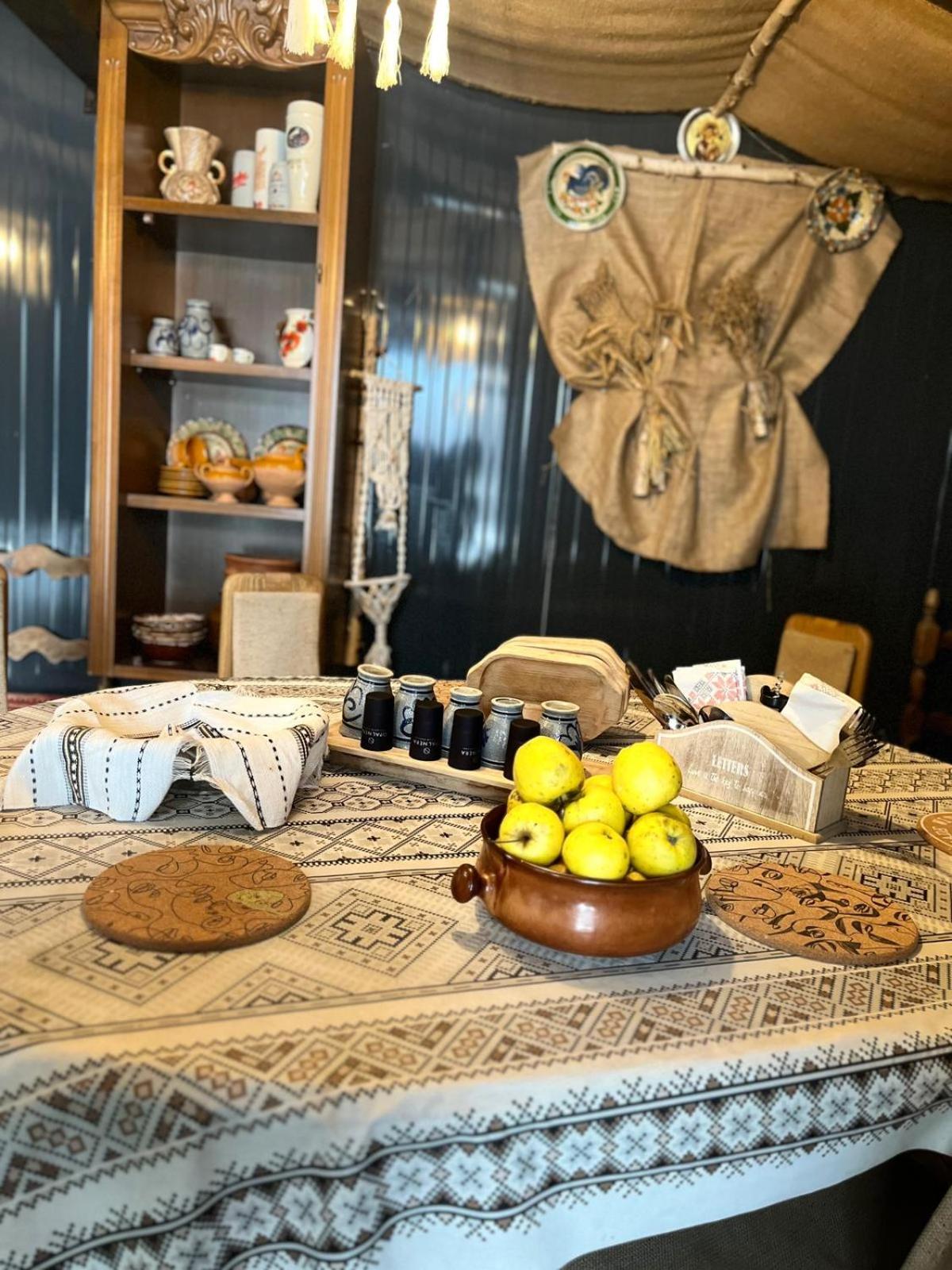 Cabana Rustic view 4