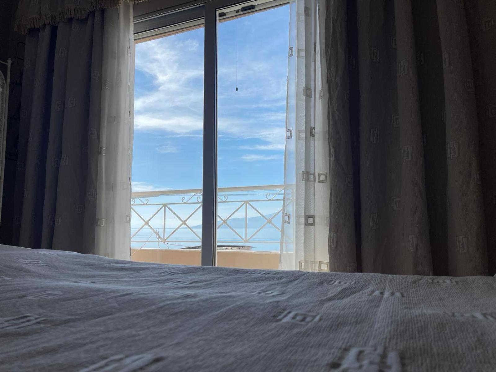 Seaview Apartments Alkis