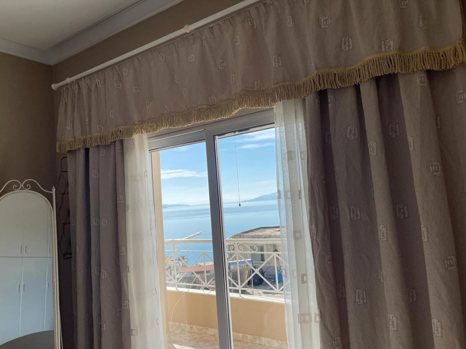 Seaview Apartments Alkis