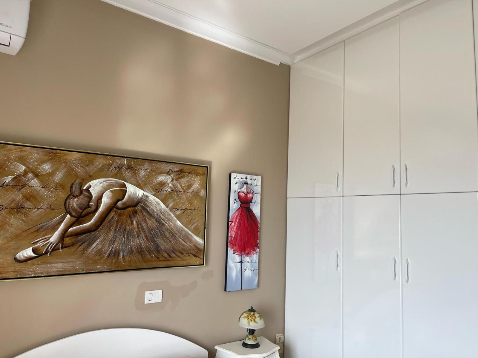 Seaview Apartments Alkis