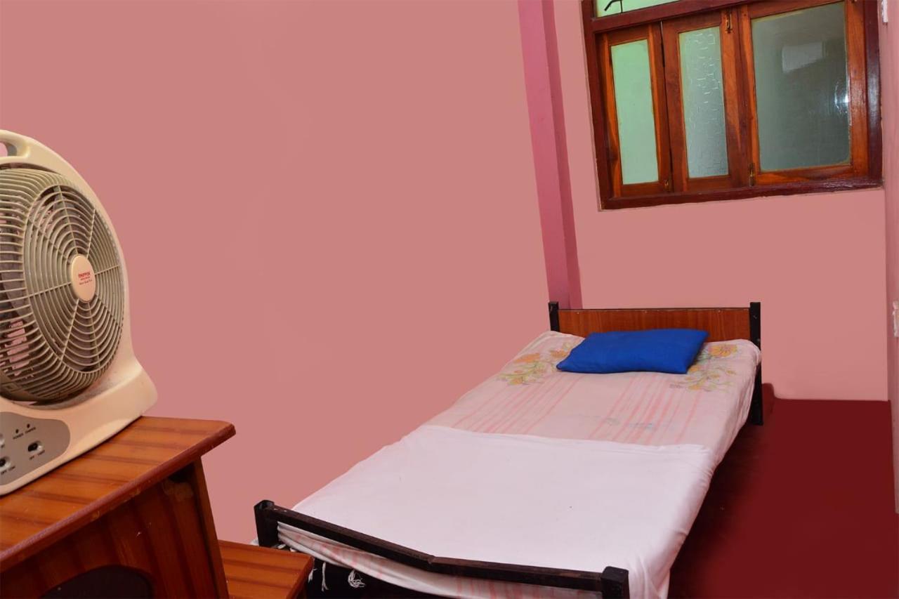 Randeniya Rest inn please call befor e booking view 2