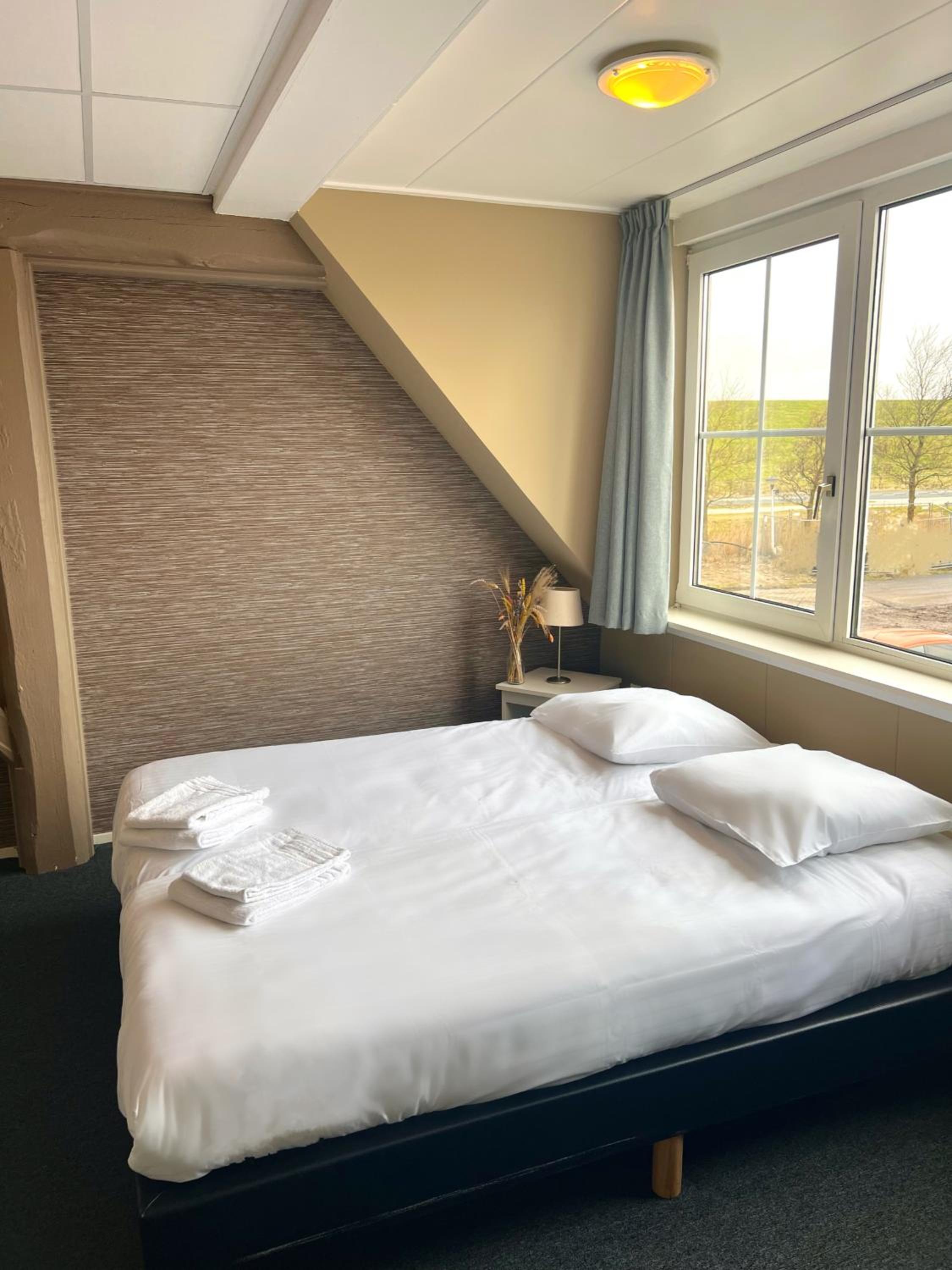 Bed and Breakfast De Zeehoeve view 2