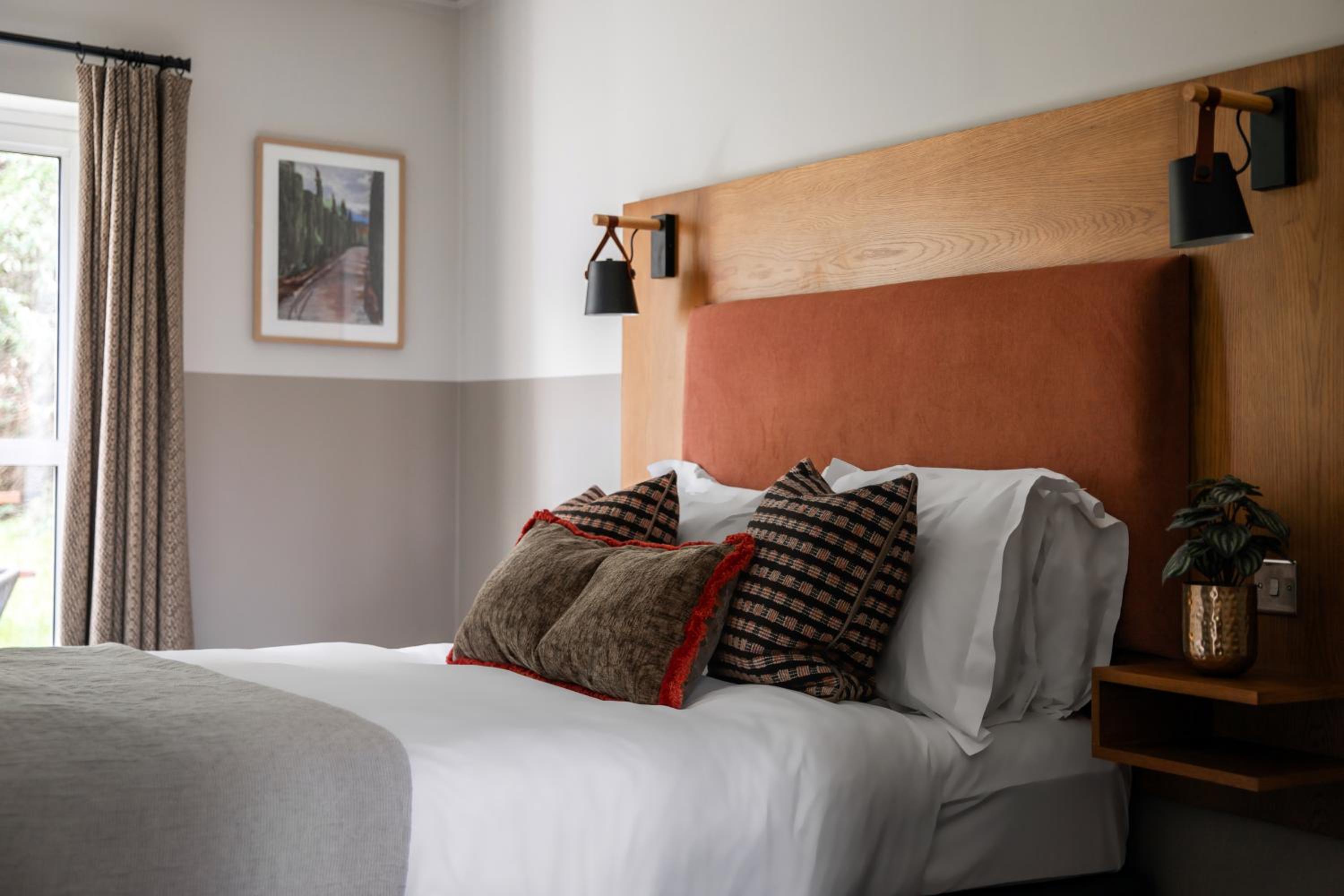 Guildford Vacations - Worplesdon Place Hotel - Property Image 7