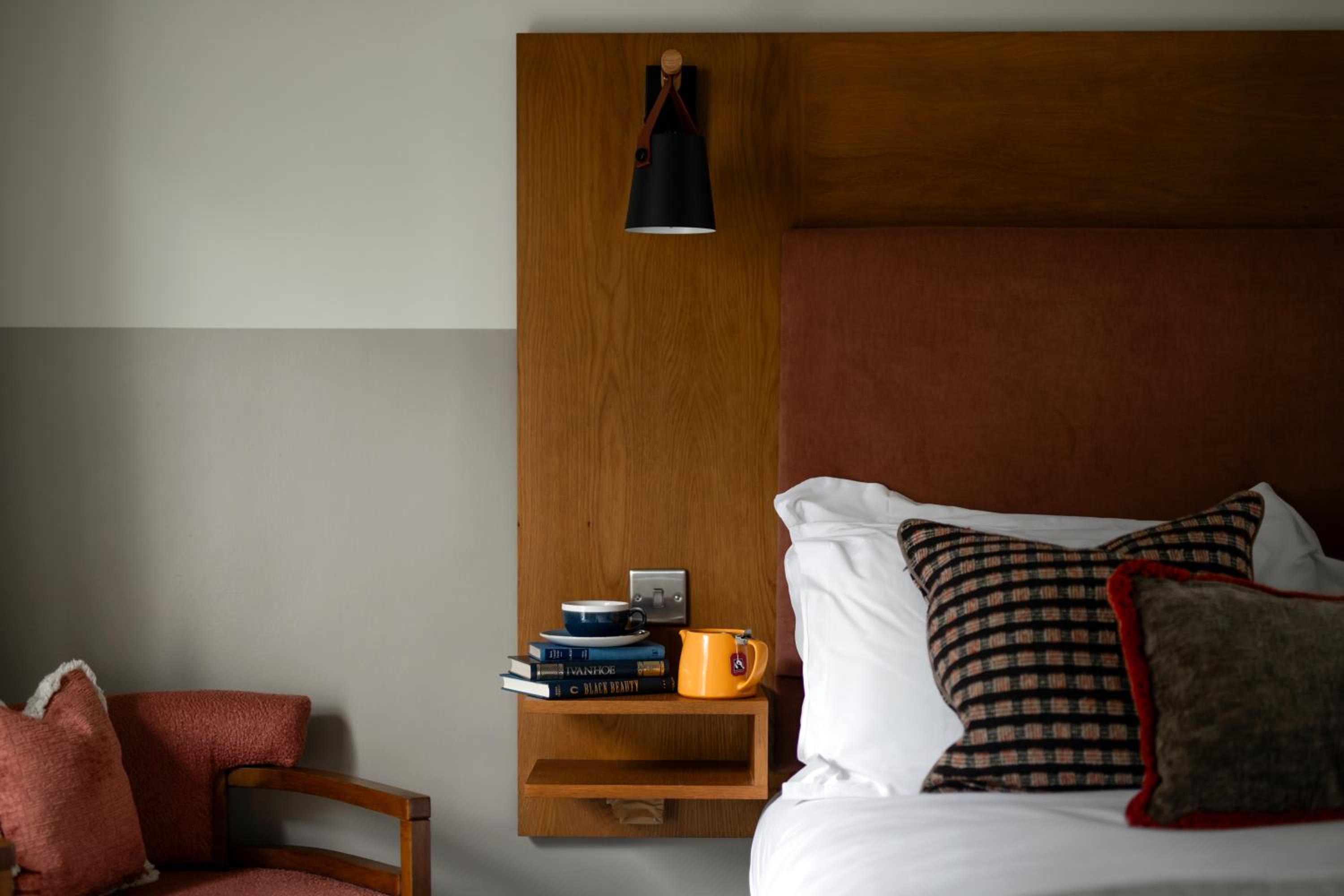 Guildford Vacations - Worplesdon Place Hotel - Property Image 8