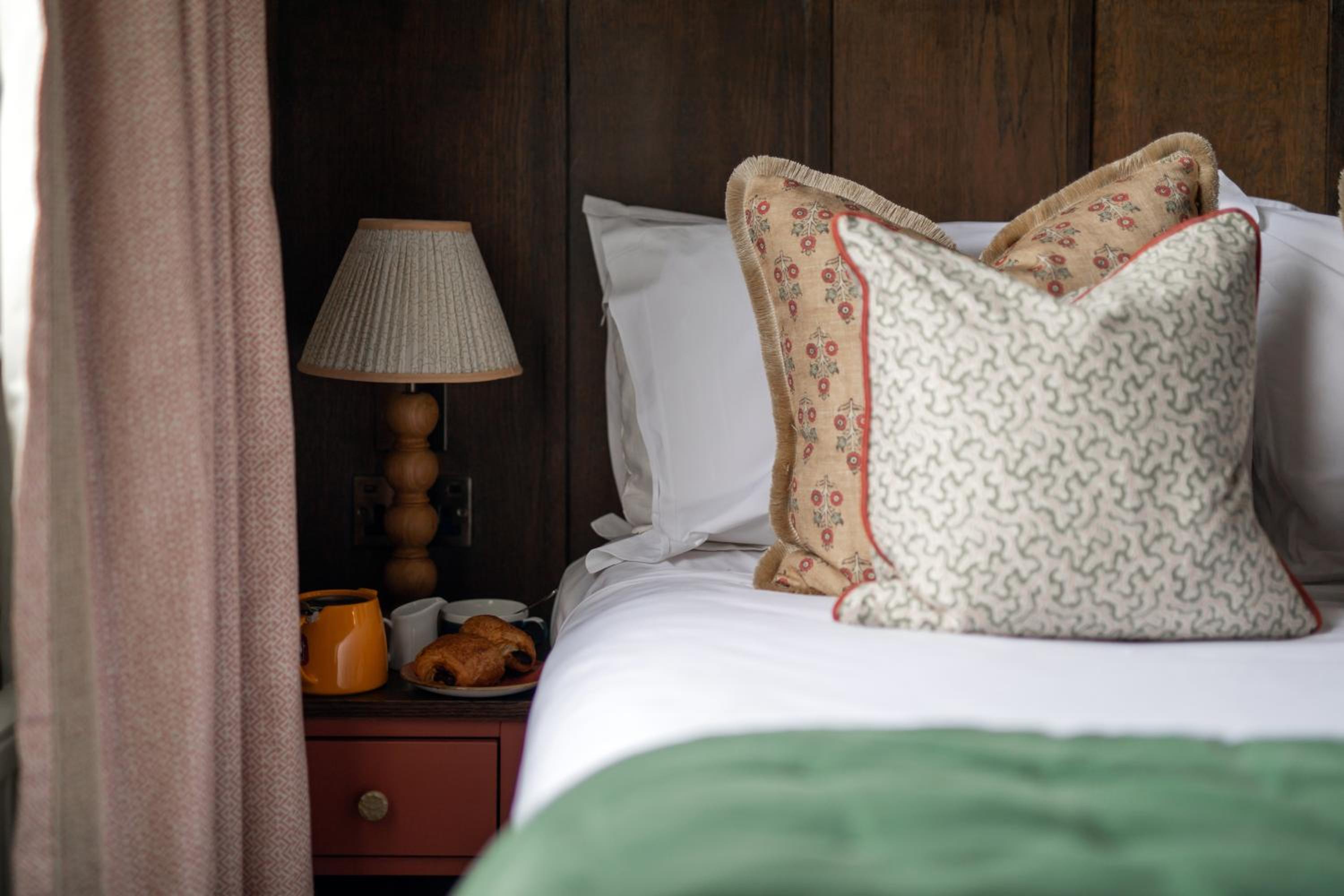 Guildford Vacations - Worplesdon Place Hotel - Property Image 9