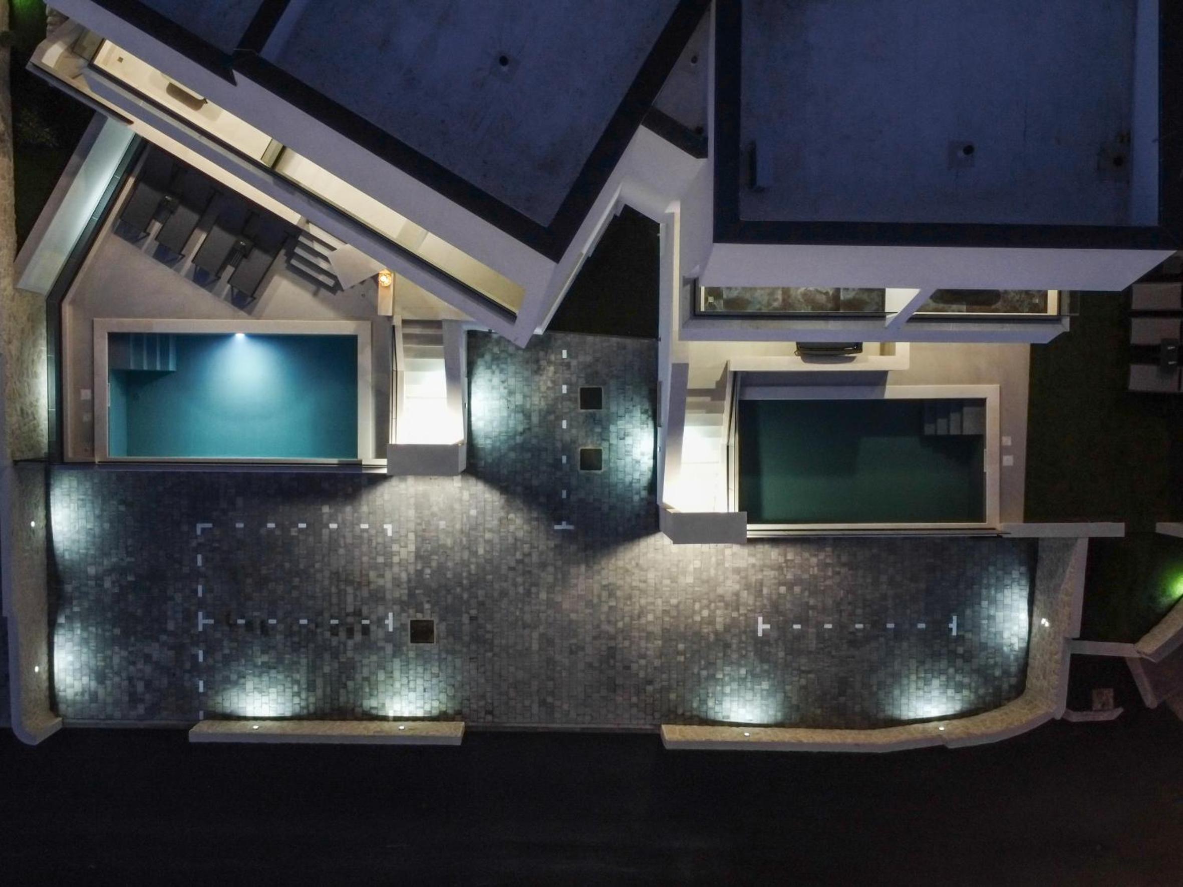 Luxury Villas Travera view 2