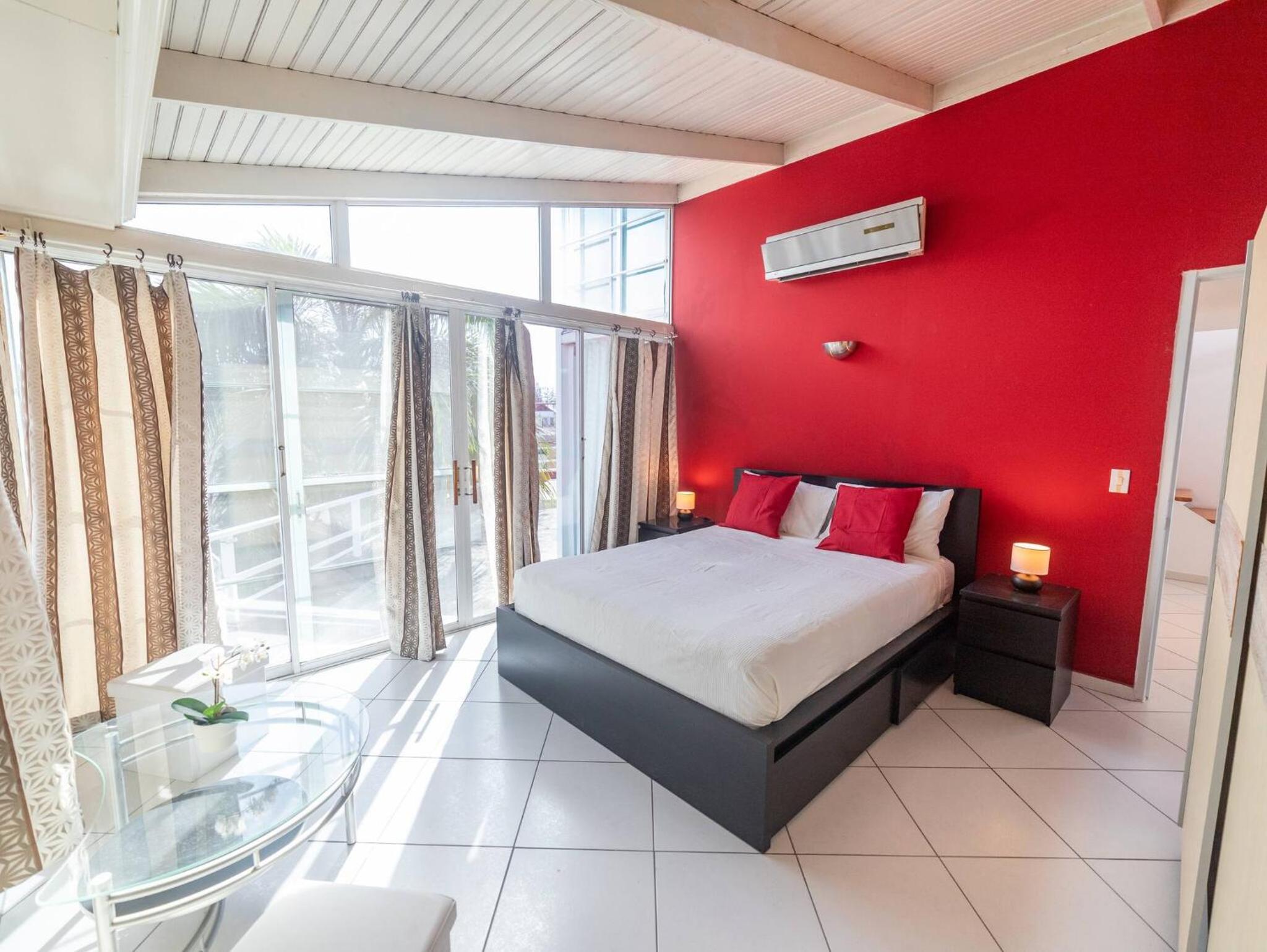 3BR Luxury Penthouse, 300m From Beach view 3