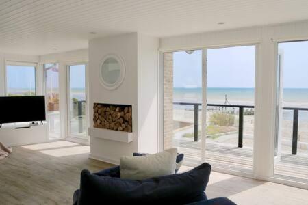 Luxury Seafront Family Home - Indoor Pool