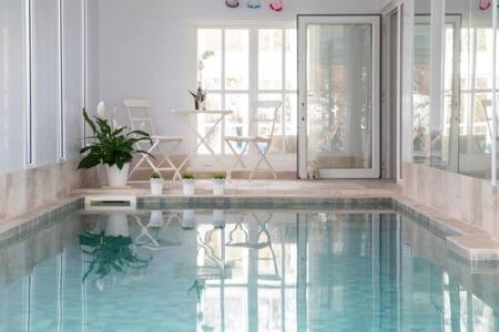 Luxury Seafront Family Home - Indoor Pool