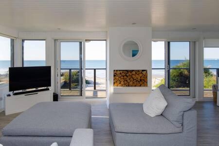 Luxury Seafront Family Home - Indoor Pool