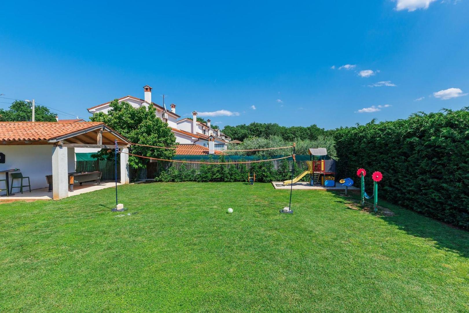 Villa Grande with Pool and Jacuzzi view 4