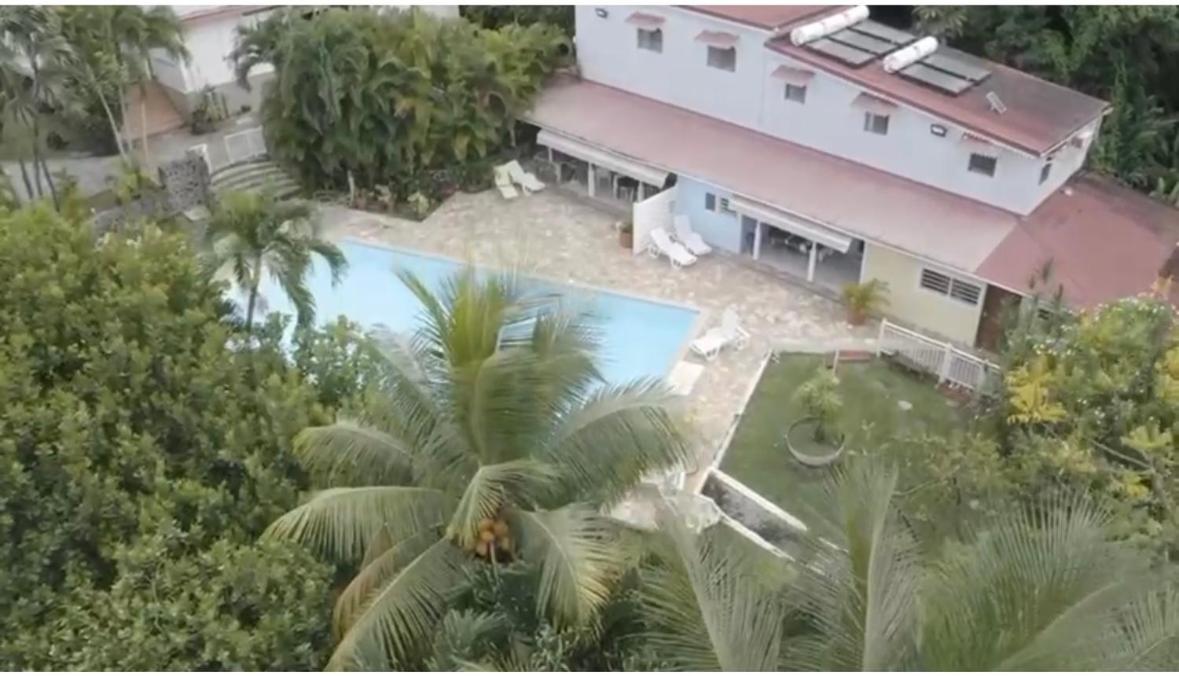 PAVILLON TROPICAL