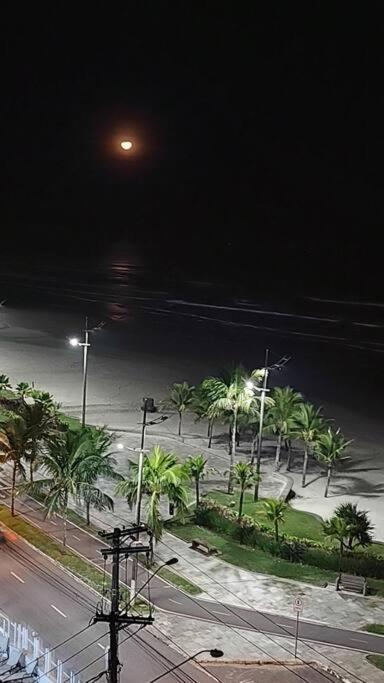 Apto vista Mar Vila Caiçara.