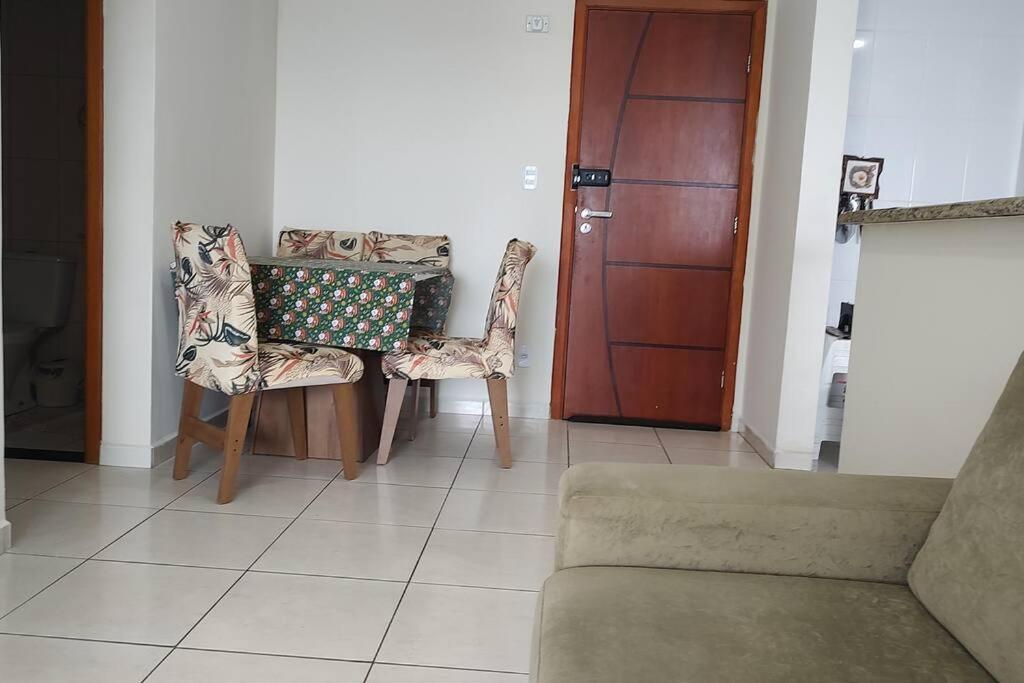 Apto vista Mar Vila Caiçara.