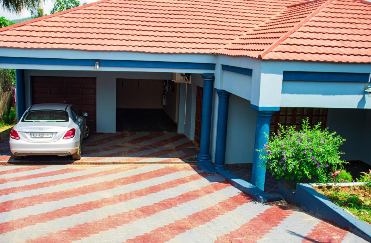 Lizpeter guest house