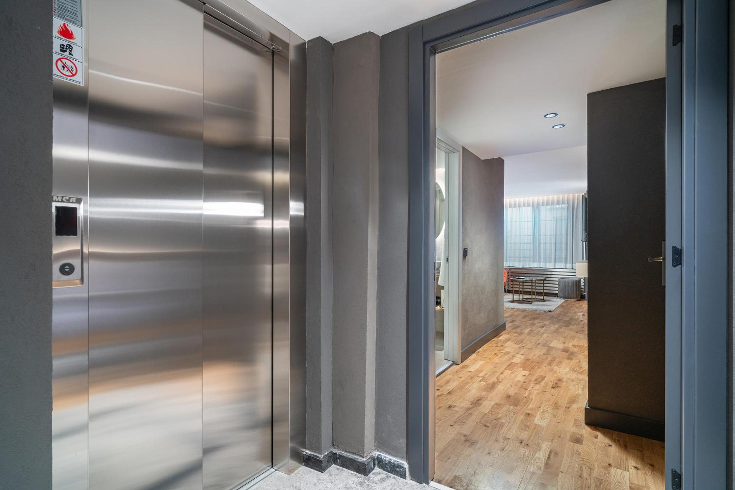 Urban Quarters No.1 - Image 27