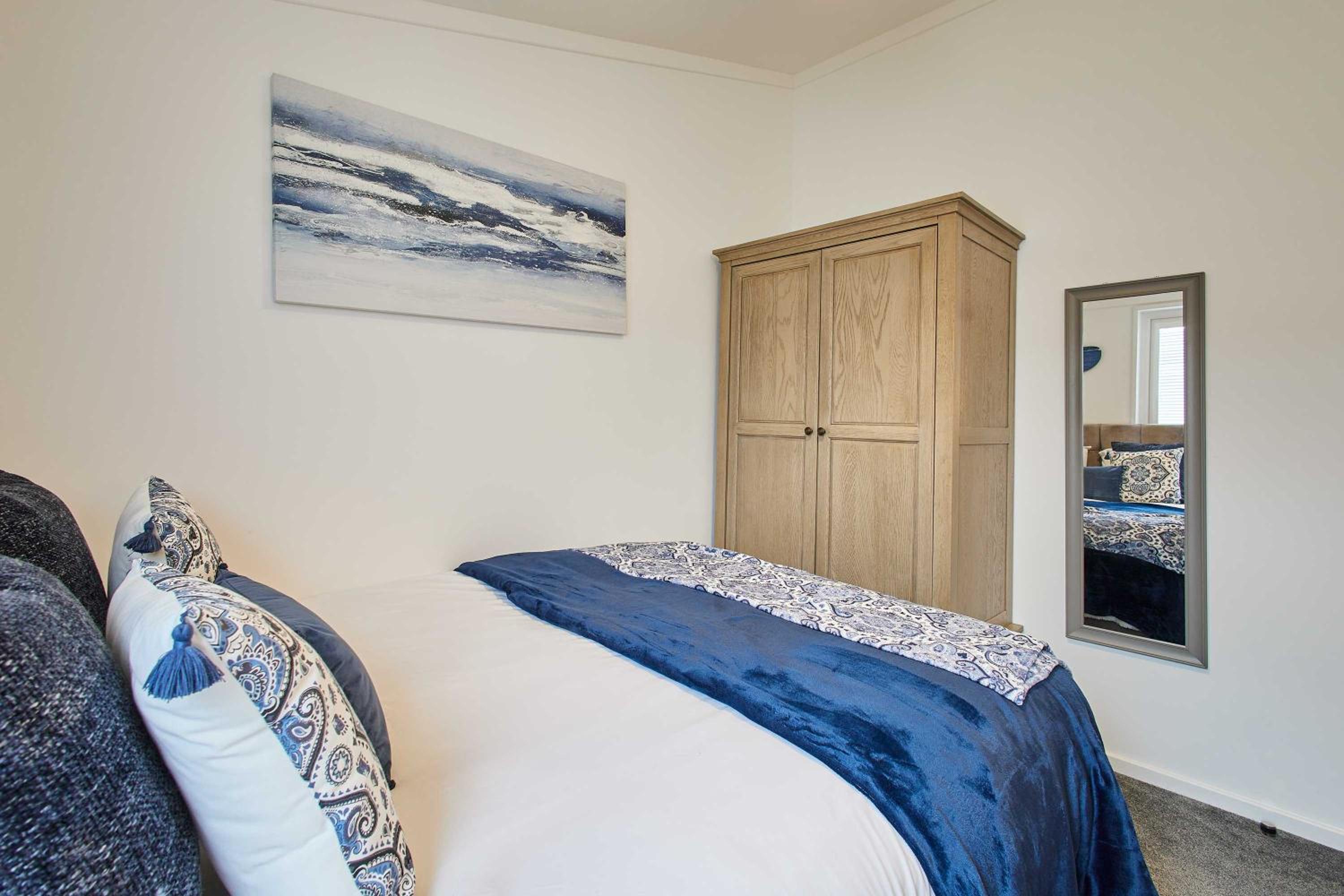 Host & Stay - Sea View Road view 4