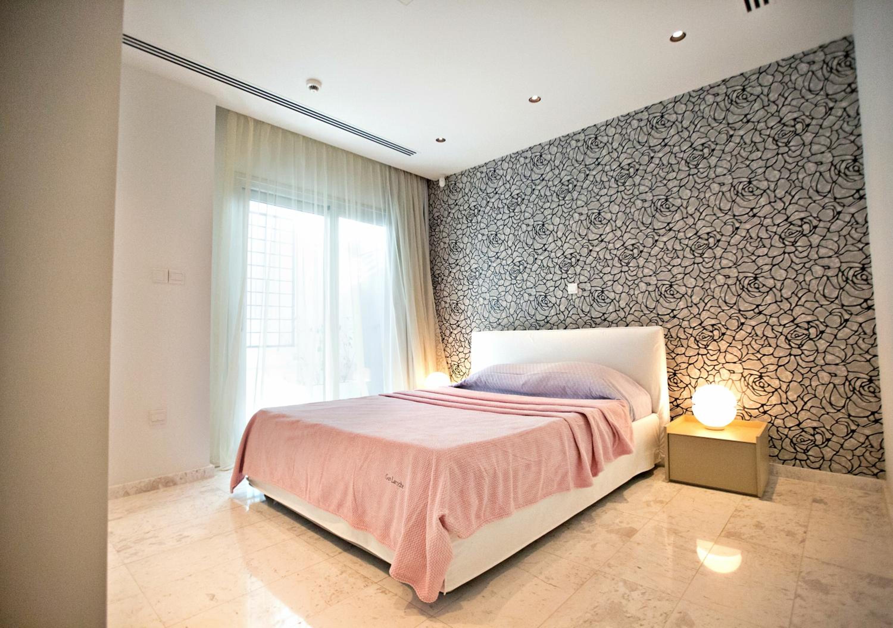 Beachfront Luxury Villa Glory