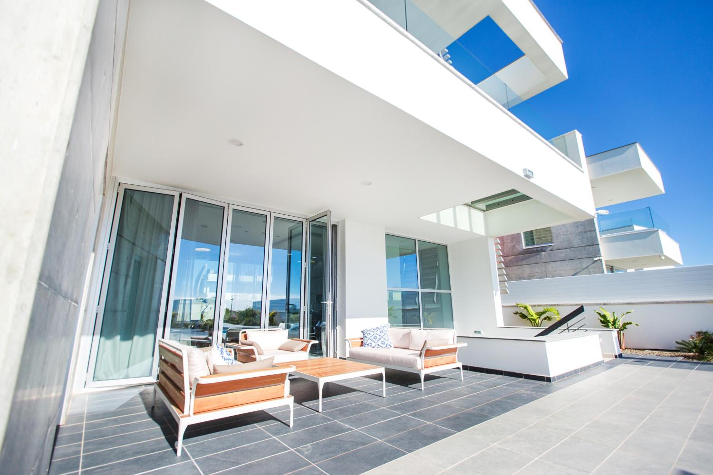 Beachfront Luxury Villa Glory