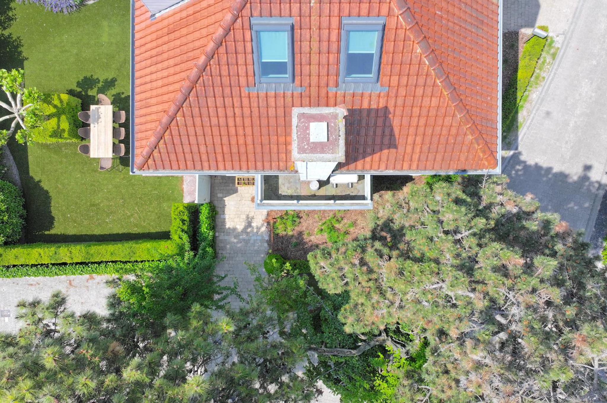 Spacious charming townhouse in old Knokke