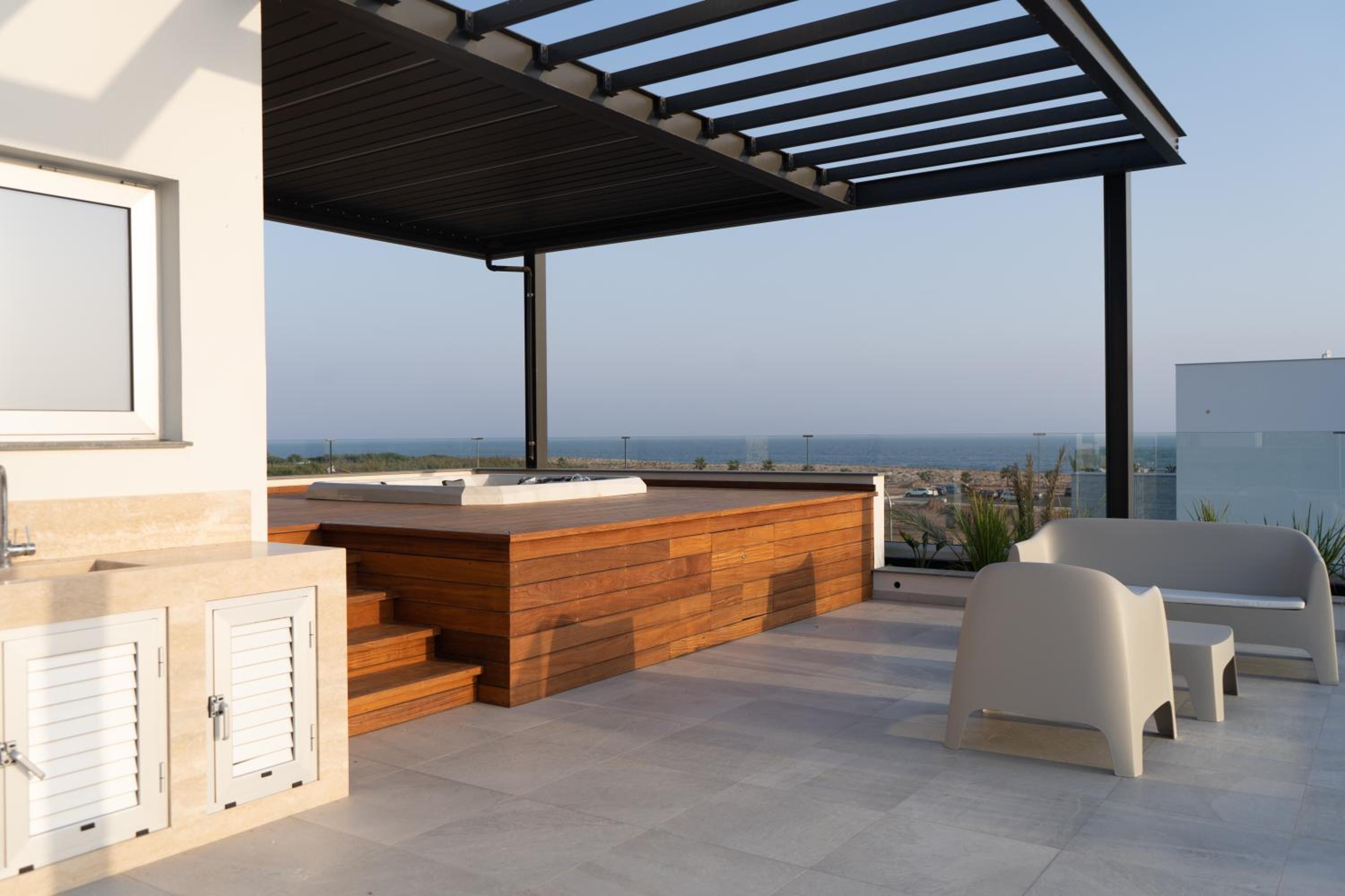 Beachfront Luxury Villa Glory