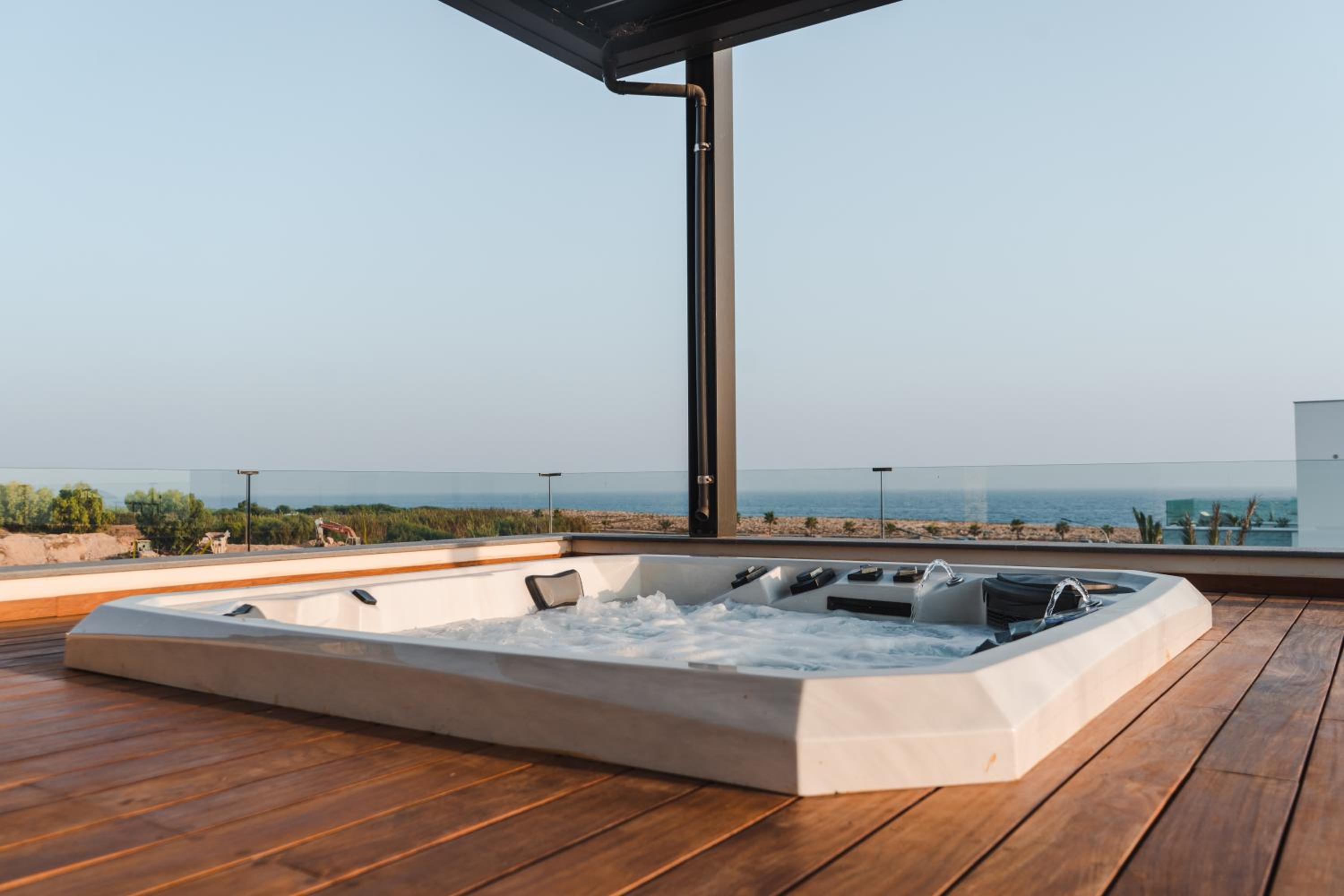 Beachfront Luxury Villa Glory