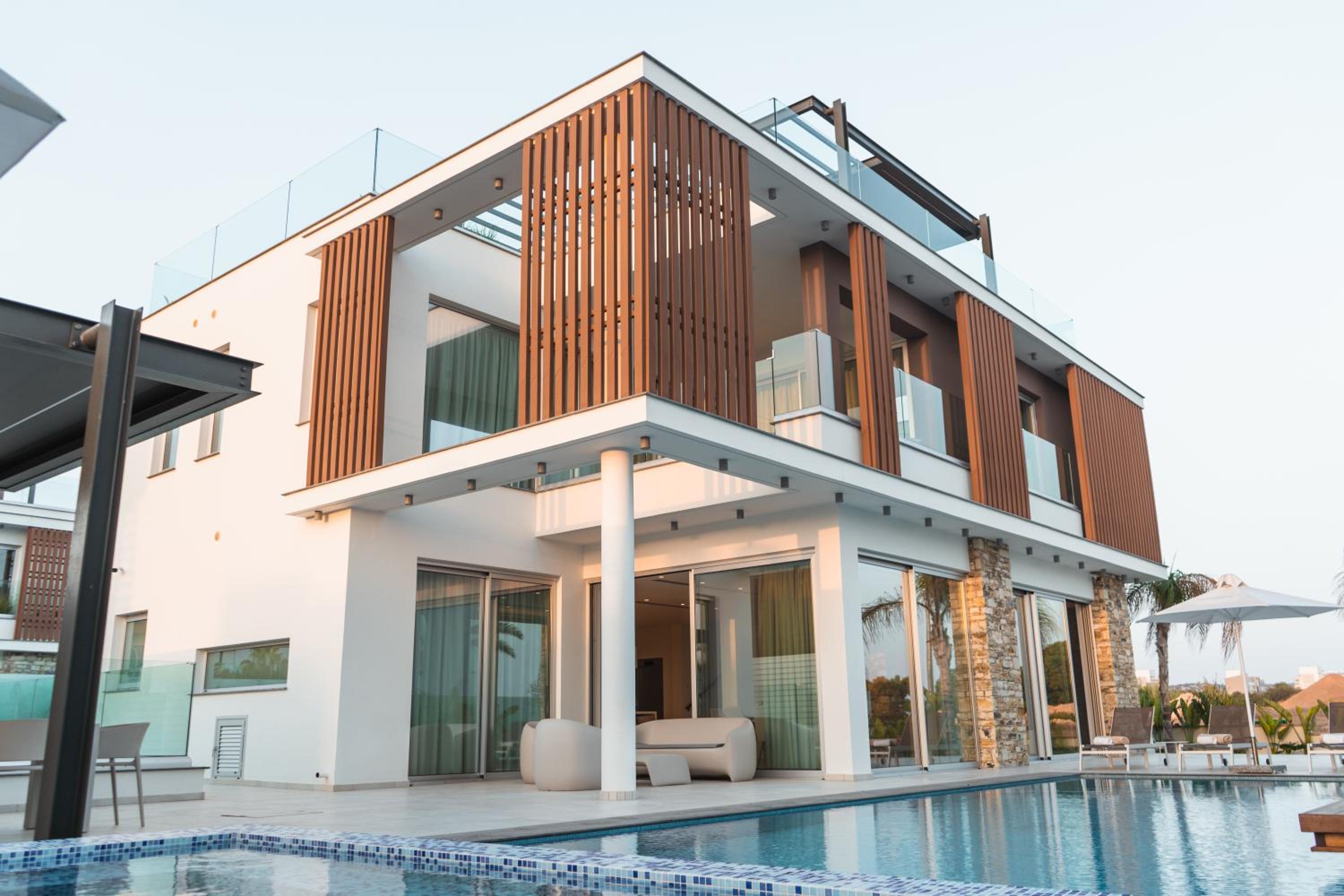 Beachfront Luxury Villa Glory