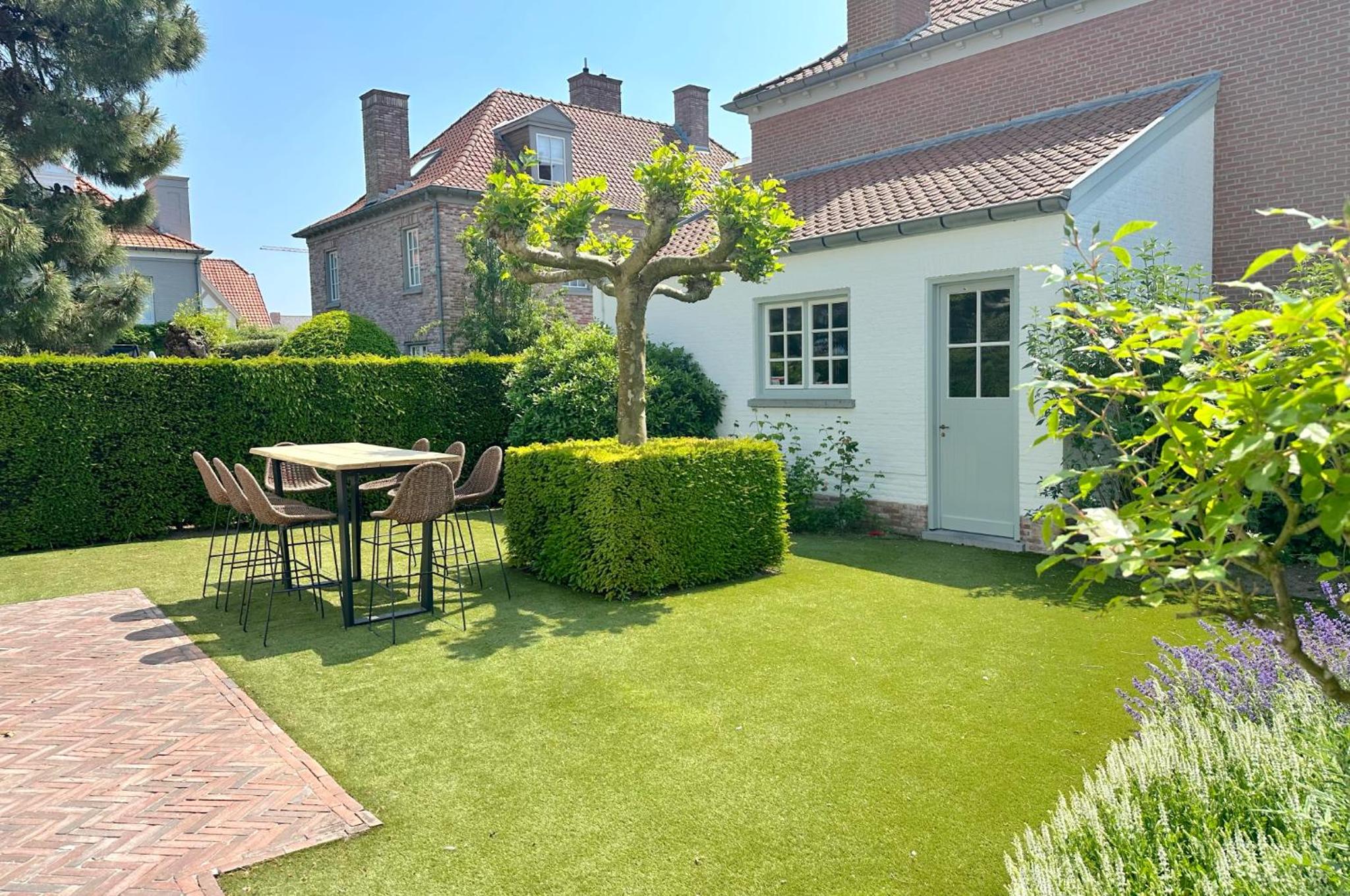 Spacious charming townhouse in old Knokke
