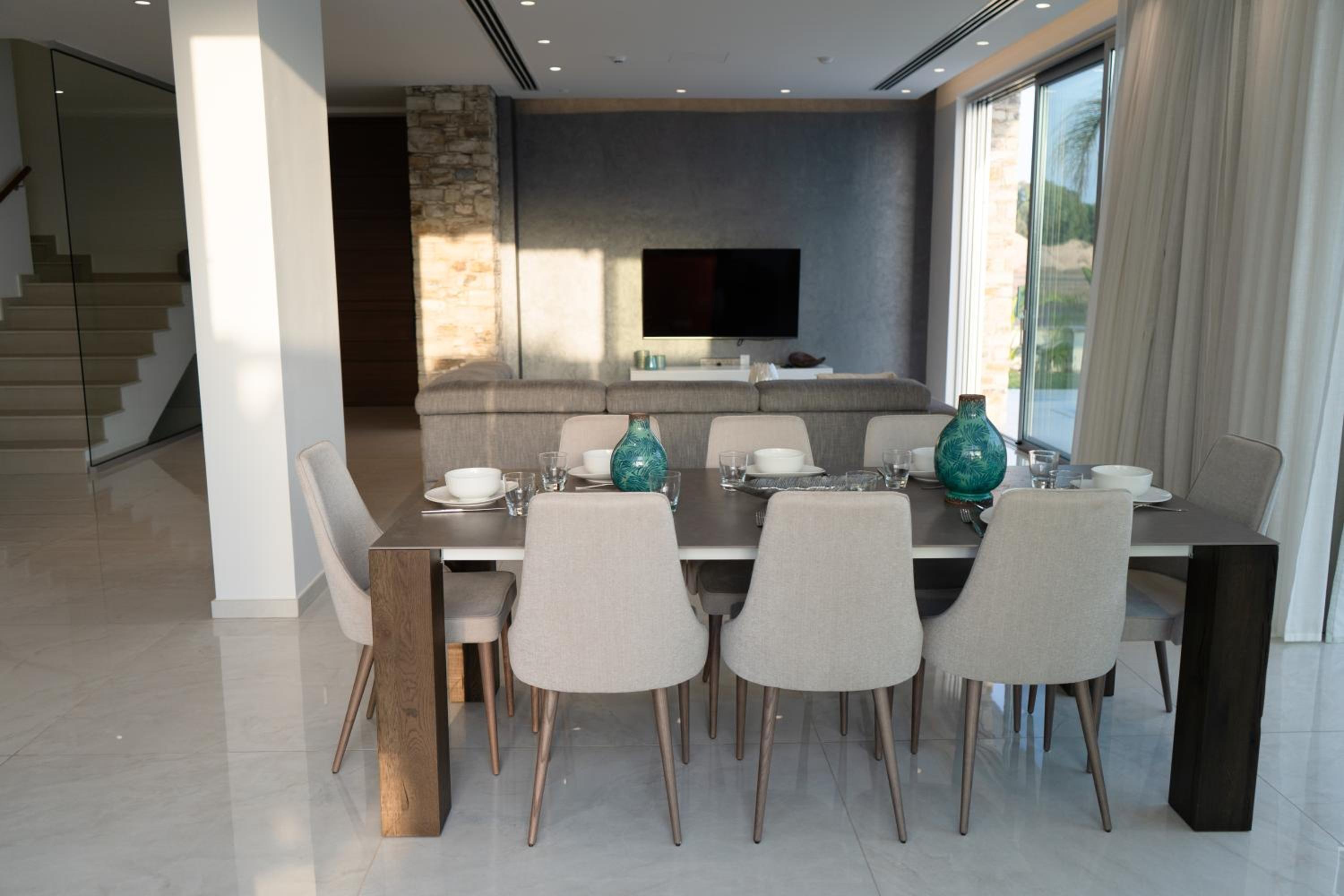 Beachfront Luxury Villa Glory