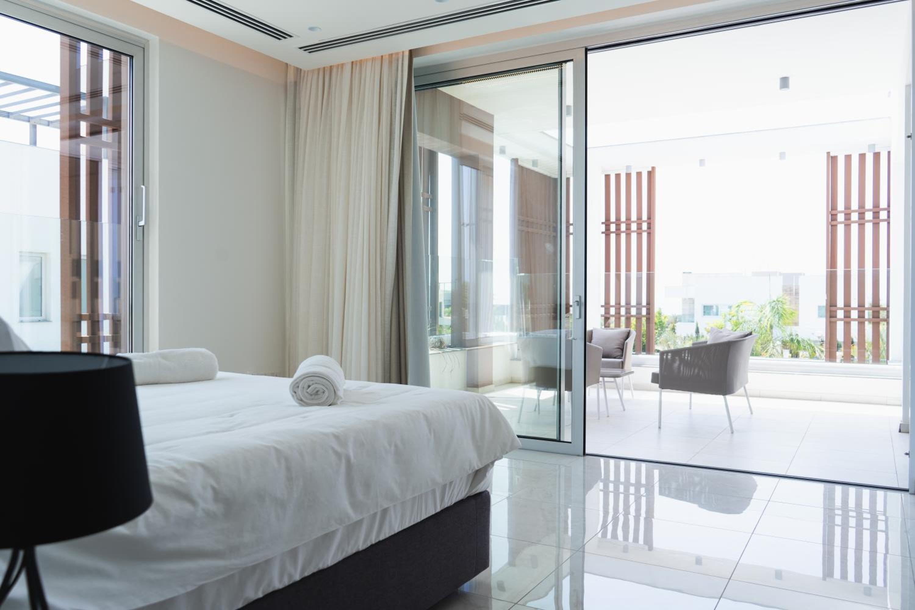 Beachfront Luxury Villa Glory