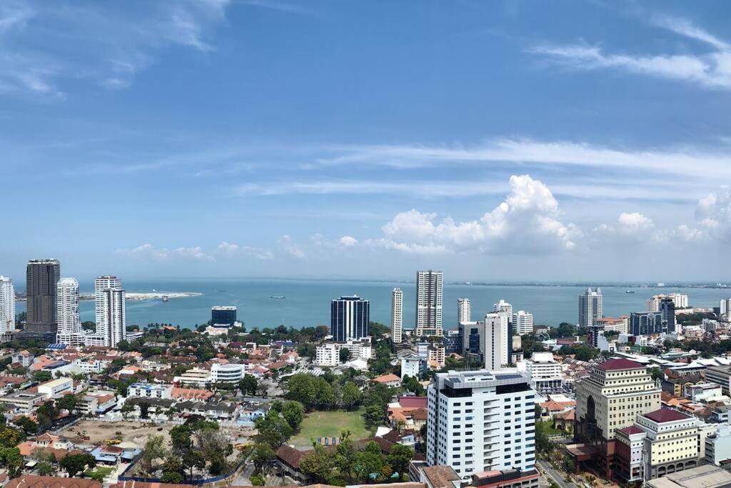 LS Tropicana 218*Sea View*1BR*Georgetown*King Bed photo 6