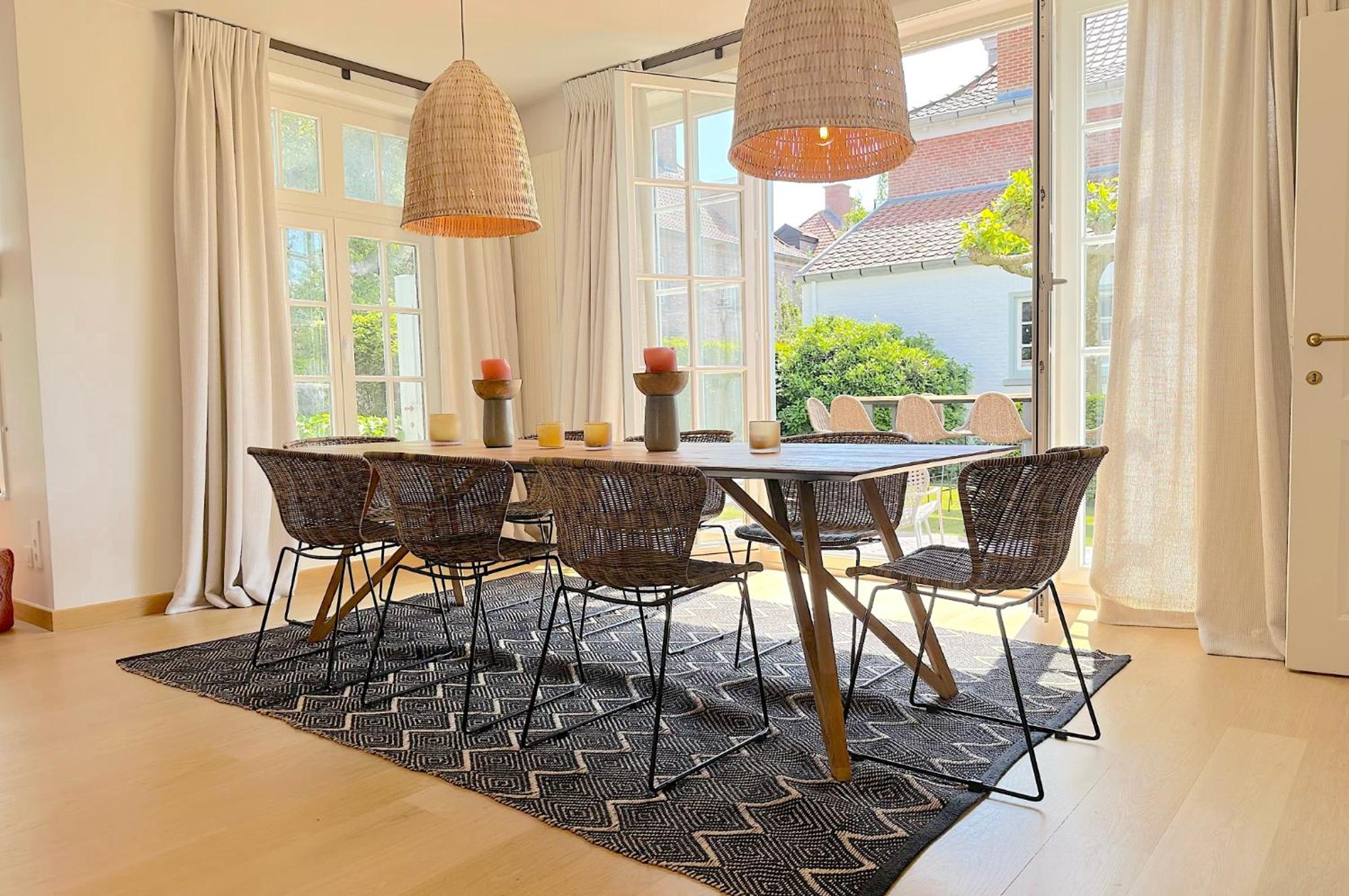 Spacious charming townhouse in old Knokke