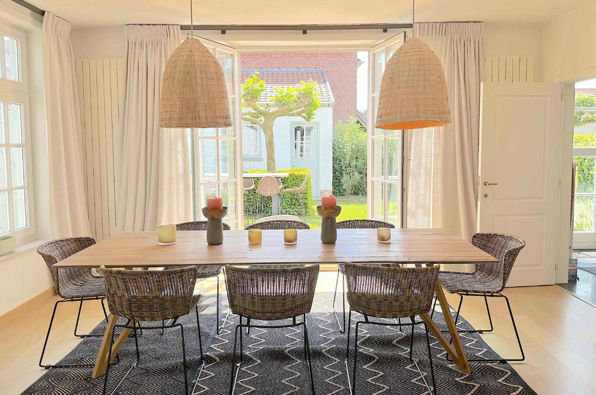 Spacious charming townhouse in old Knokke