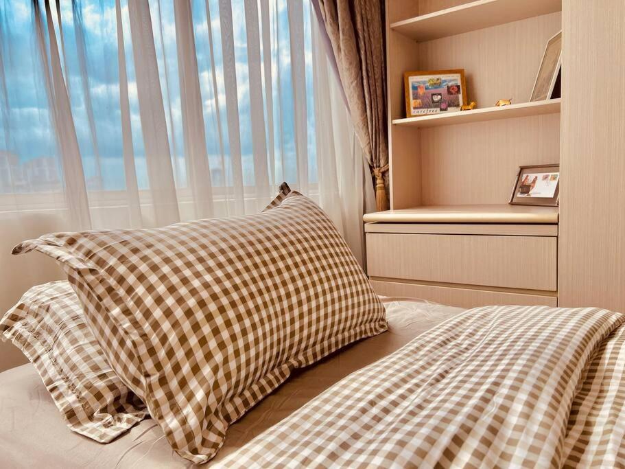 Penthouse Aloha Tower Near Danga Bay@ 8-10Pax