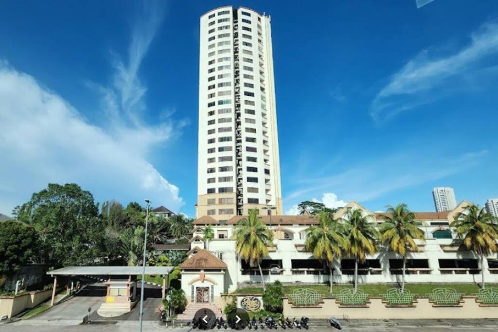 Penthouse Aloha Tower Near Danga Bay@ 8-10Pax