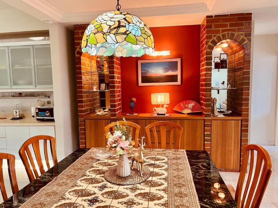 Penthouse Aloha Tower Near Danga Bay@ 8-10Pax