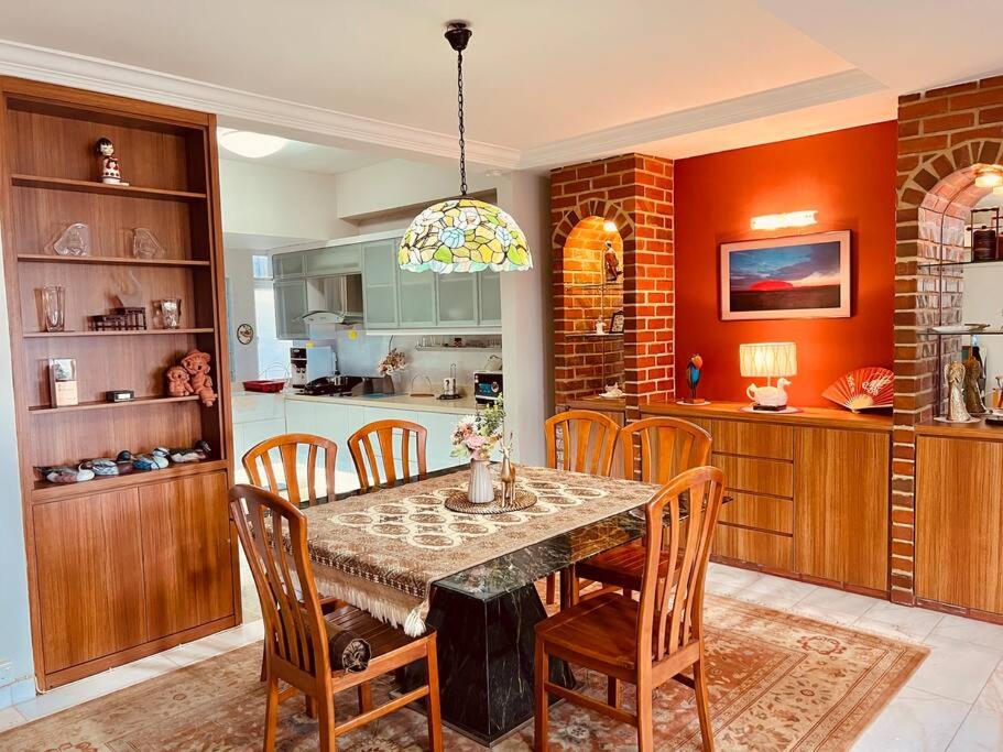 Penthouse Aloha Tower Near Danga Bay@ 8-10Pax
