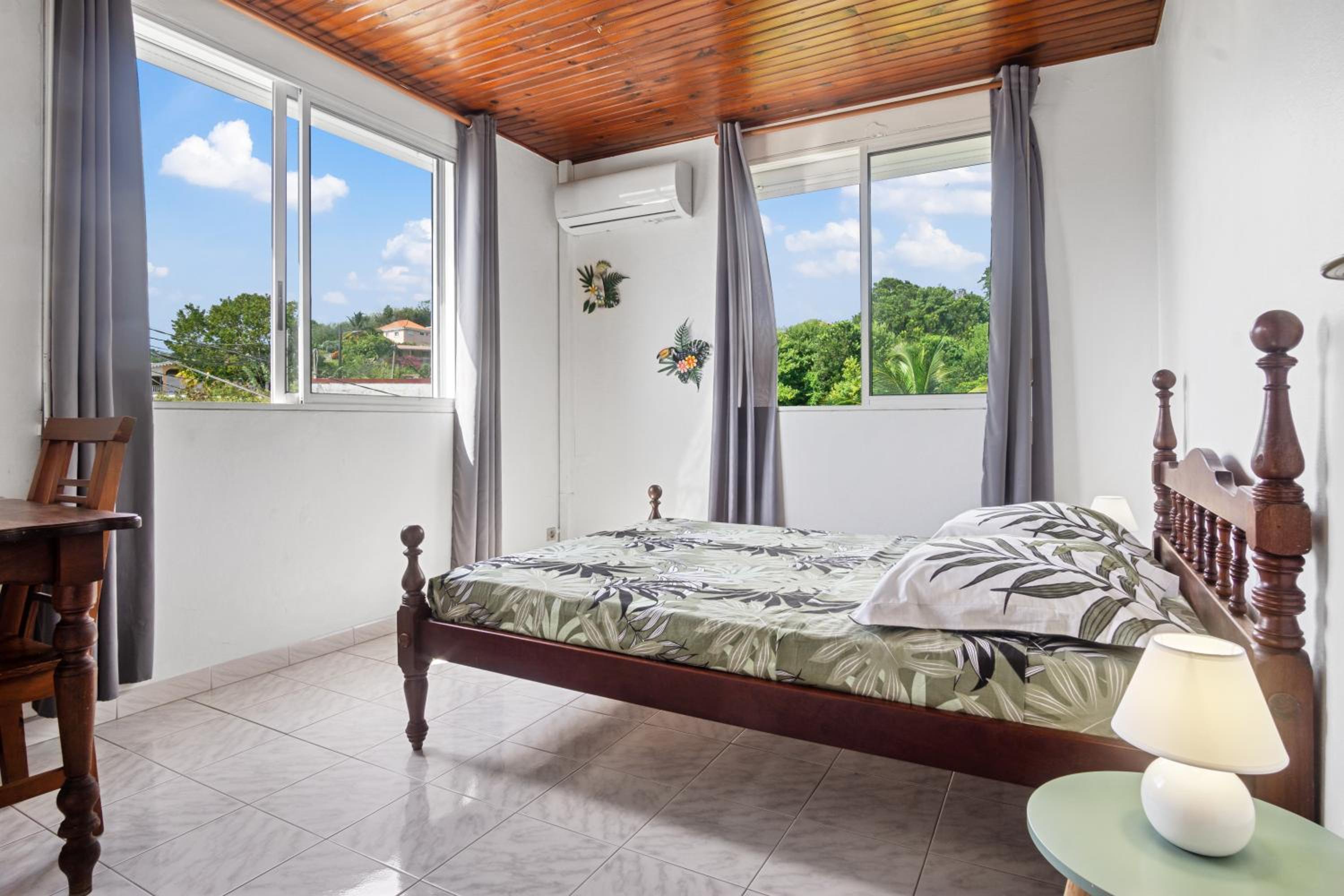 Penthouse With Panoramic Sea View view 4