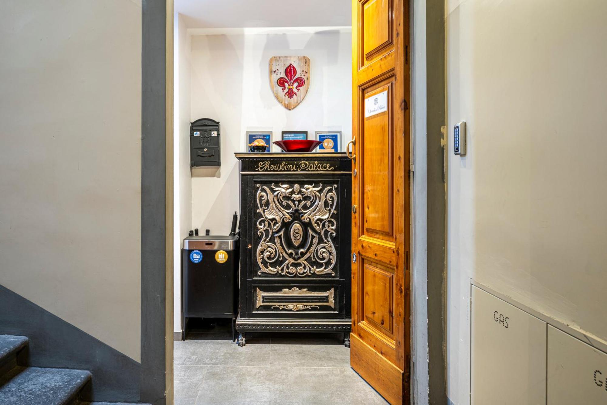 Cherubini Palace Thematic Apartment