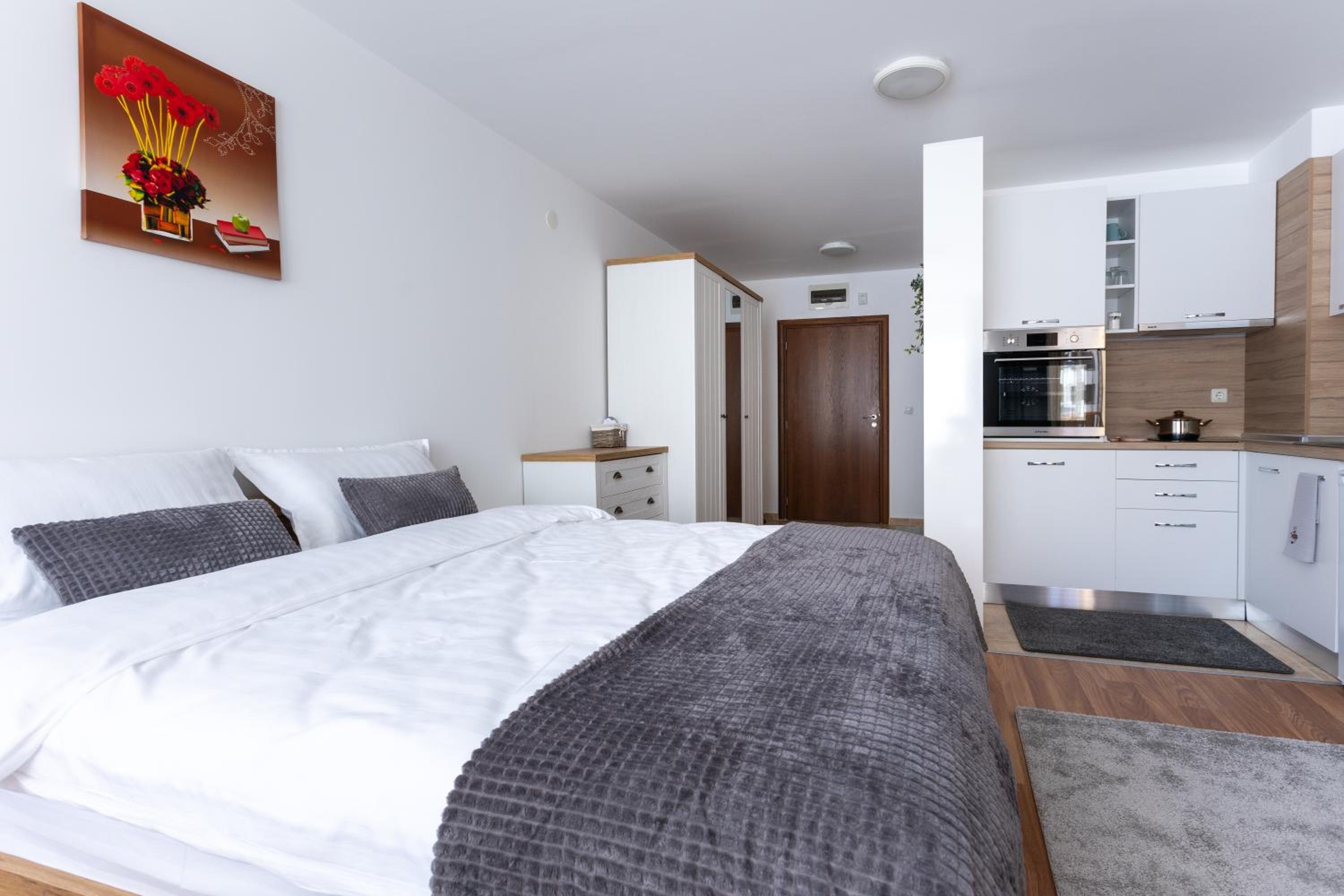 Pirin Sense Apartment Complex