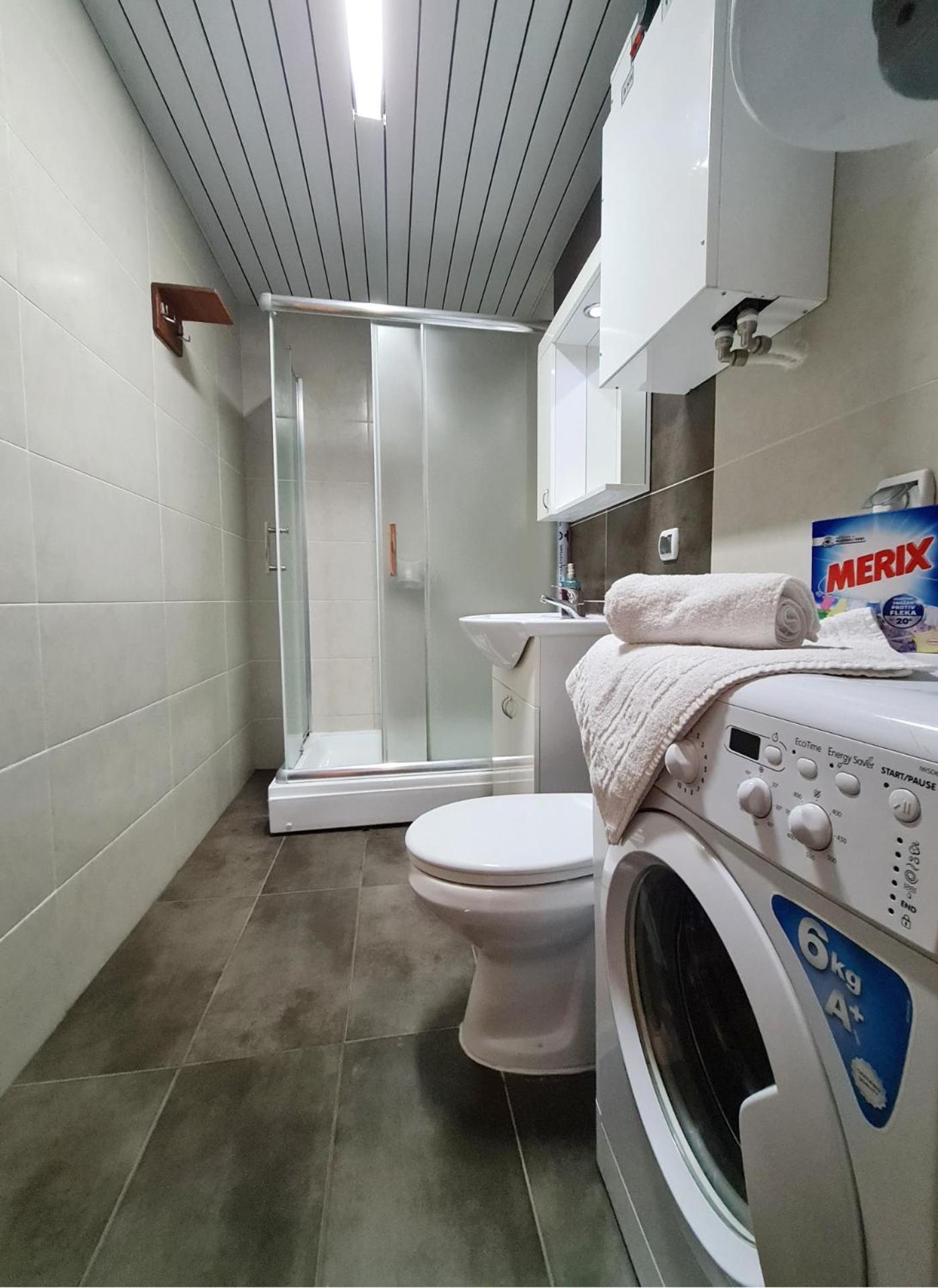 Urban Hostel & Apartments