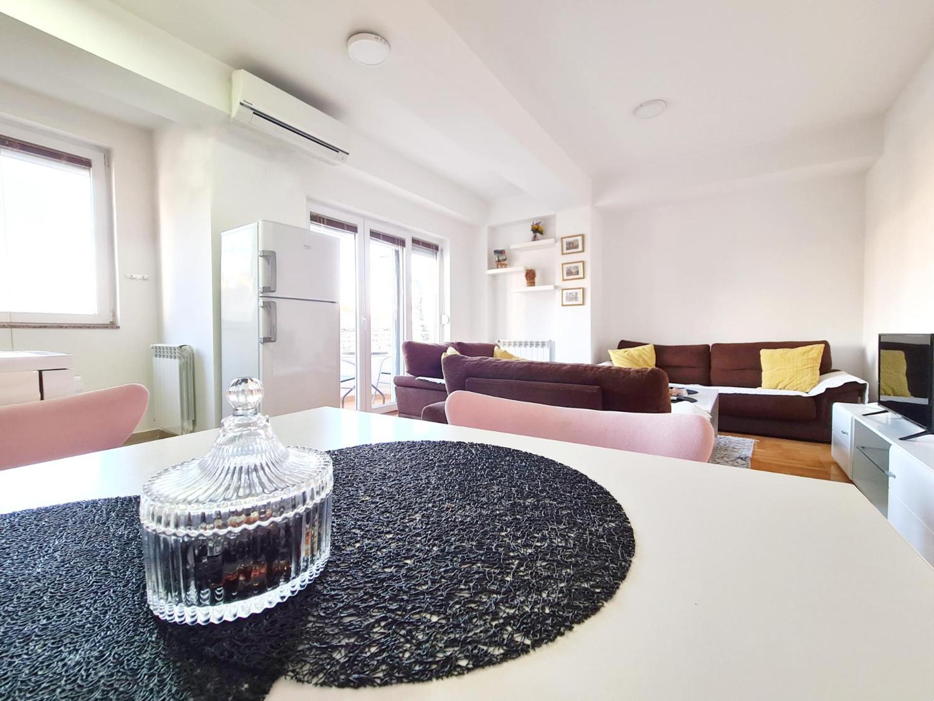 Urban Hostel & Apartments