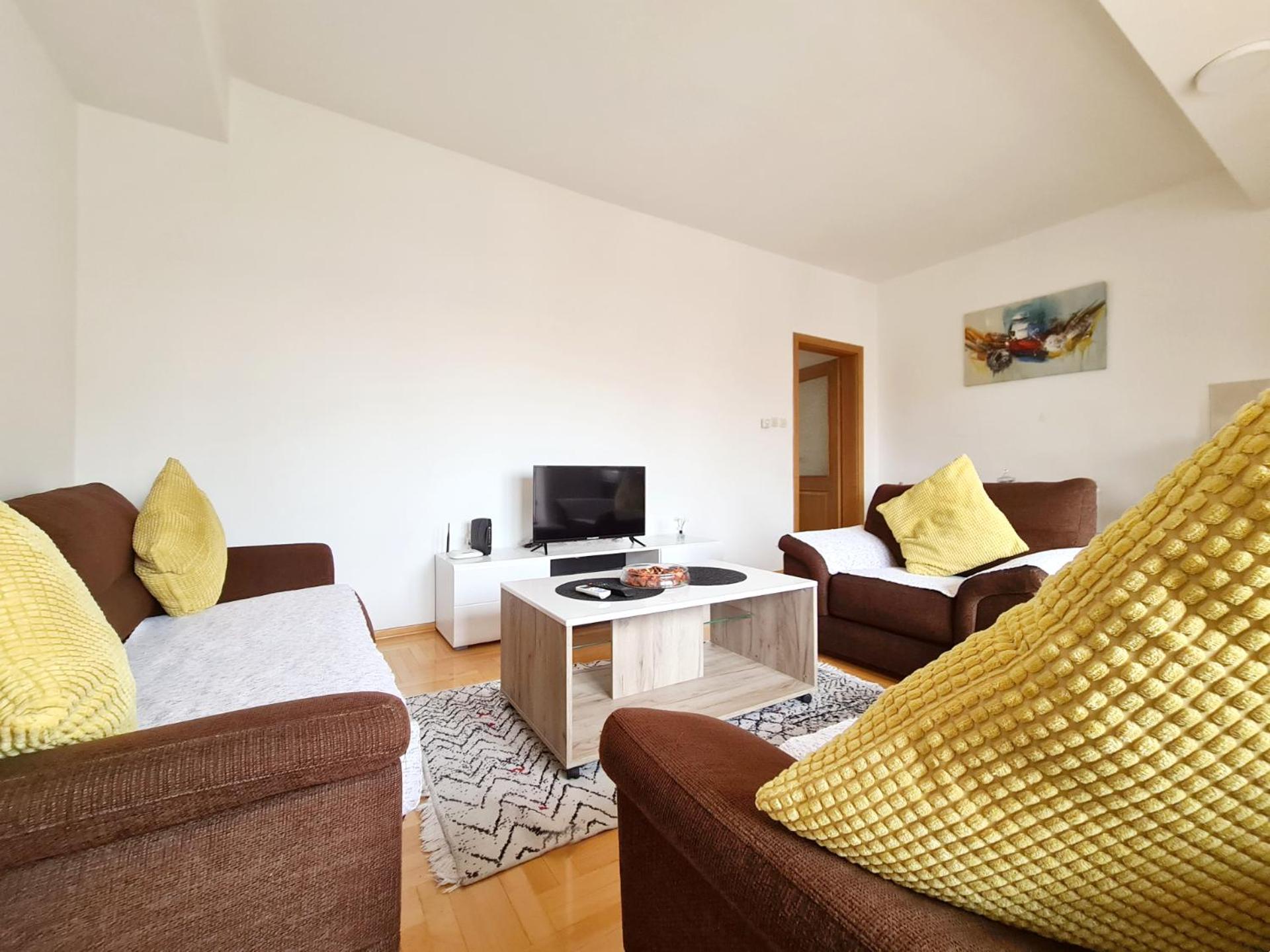 Urban Hostel & Apartments